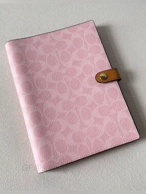 NWT Coach Notebook In Signature Canvas Powder pink/Gold CEA49